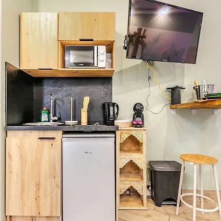 La Jungle Secrete Et Cinema En Plein Air Appartement